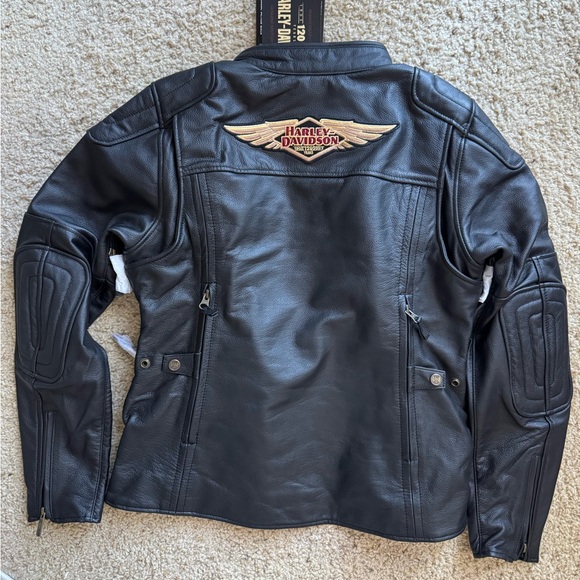 HARLEY-DAVIDSON WOMENS 120TH ANNIVERSARY TRIPLE VENT SYSTEM LEATHER JACKET (NWT) - Picture 4 of 8